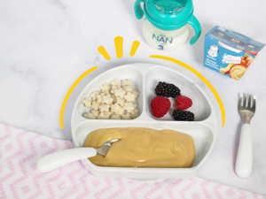 plato con yogurt y puffs Gerber vaso entrenados con leche nan 3 plato con yogurt y puffs Gerber vaso entrenados con leche nan 3