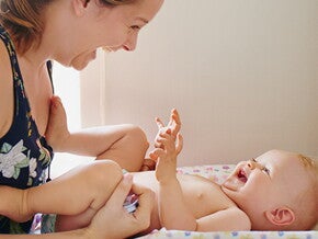 Rutina de cambio de pañal desechable Rutina de cambio de pañal desechable